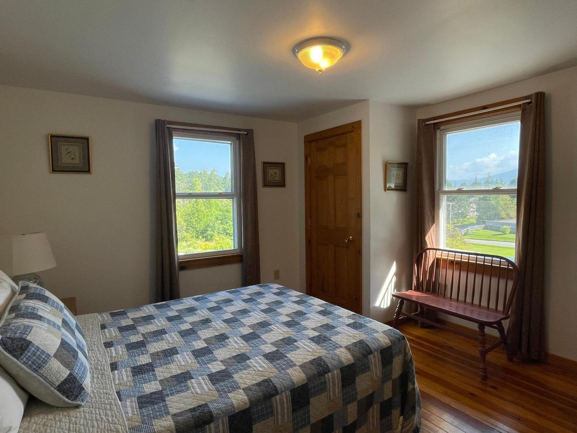 Hill View Motel And Cottages 레이크 헤오르헤 외부 사진