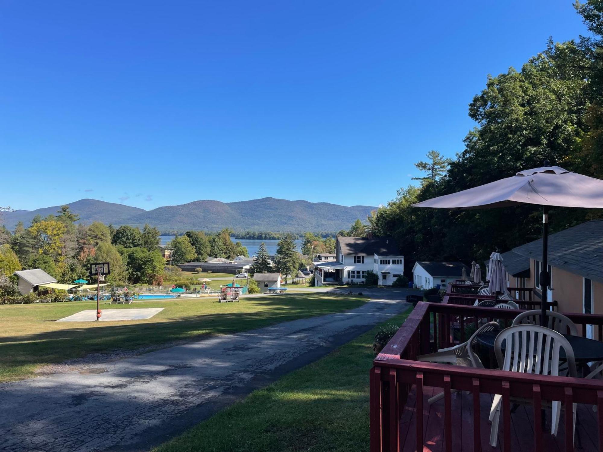 Hill View Motel And Cottages 레이크 헤오르헤 외부 사진