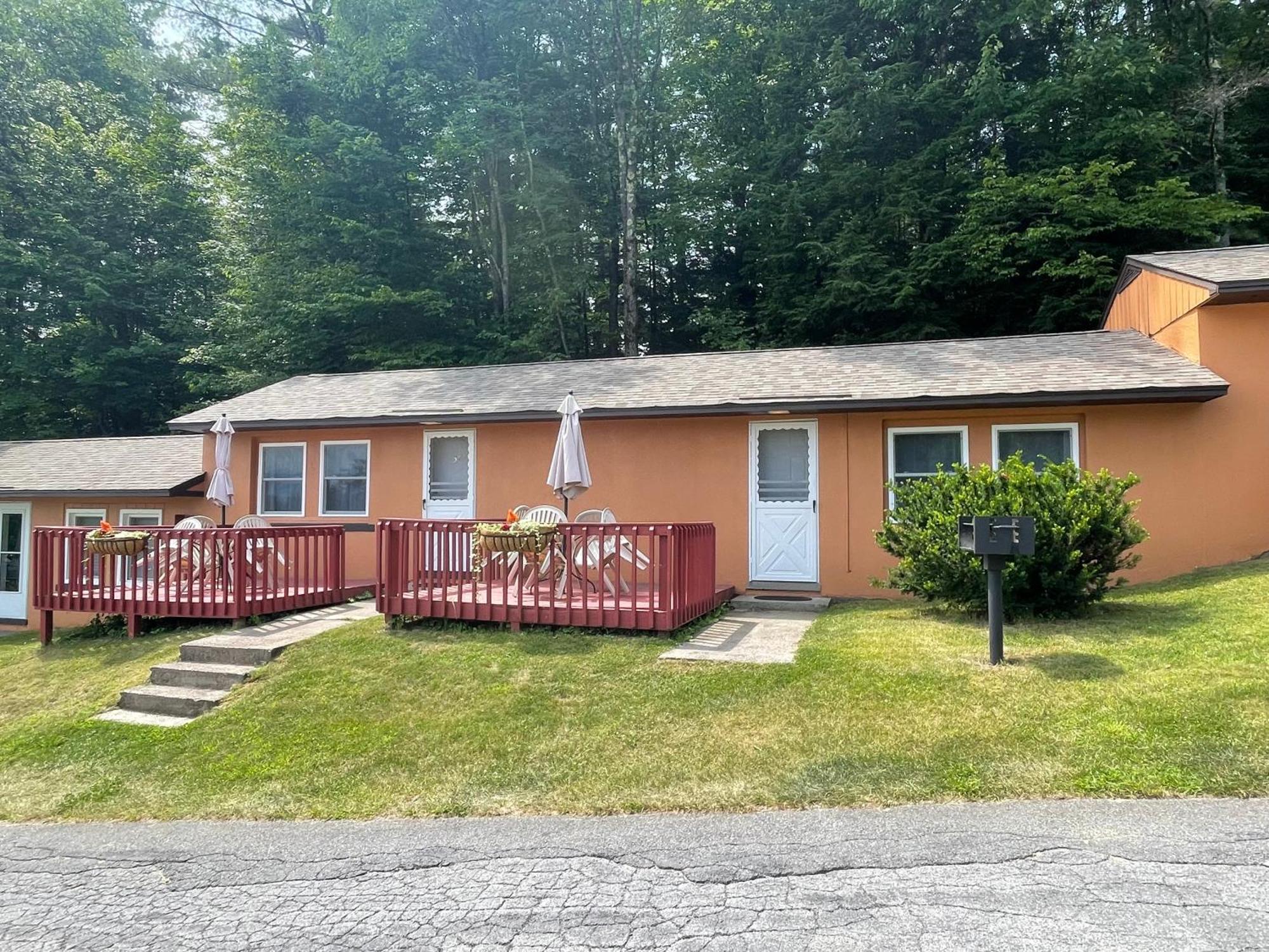 Hill View Motel And Cottages 레이크 헤오르헤 외부 사진