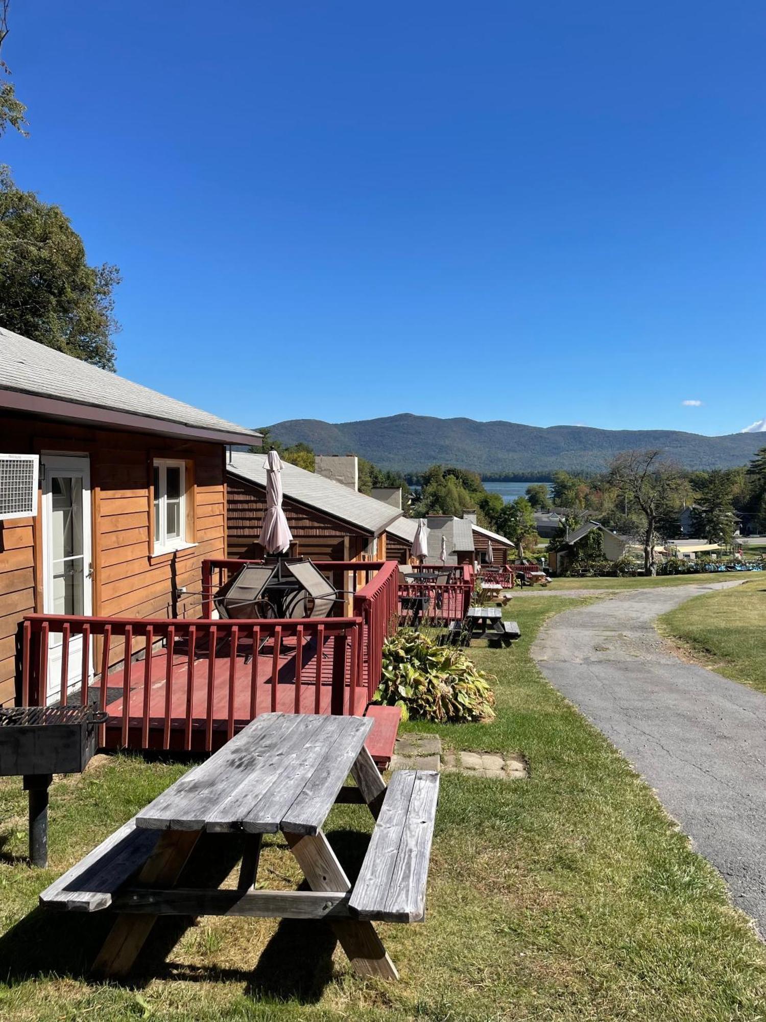 Hill View Motel And Cottages 레이크 헤오르헤 외부 사진